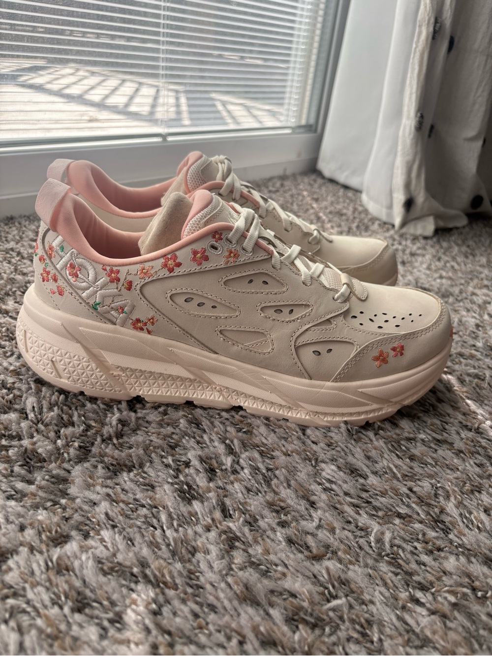 Women’s Hoka Clifton Bloom Floral Low-Top Sneakers - Picture 4 of 7
